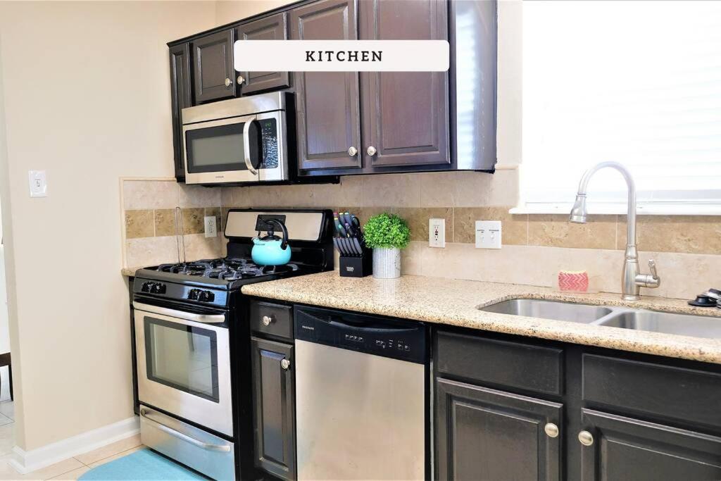 스태포드 Exceptional, 5 Beds, Near Downtown - Bold Ruler 빌라 외부 사진