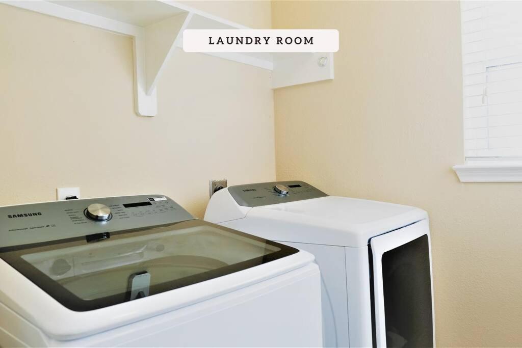 스태포드 Exceptional, 5 Beds, Near Downtown - Bold Ruler 빌라 외부 사진